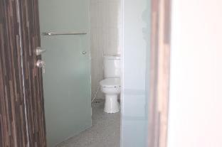 Reddoorz Plus Near Mall Ciputra Jakarta Room photo